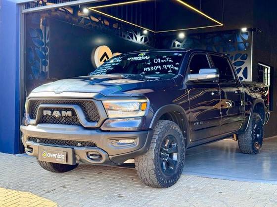 RAM 1500 5.7 V8 GASOLINA REBEL CD 4X4 AUTOMÁTICO